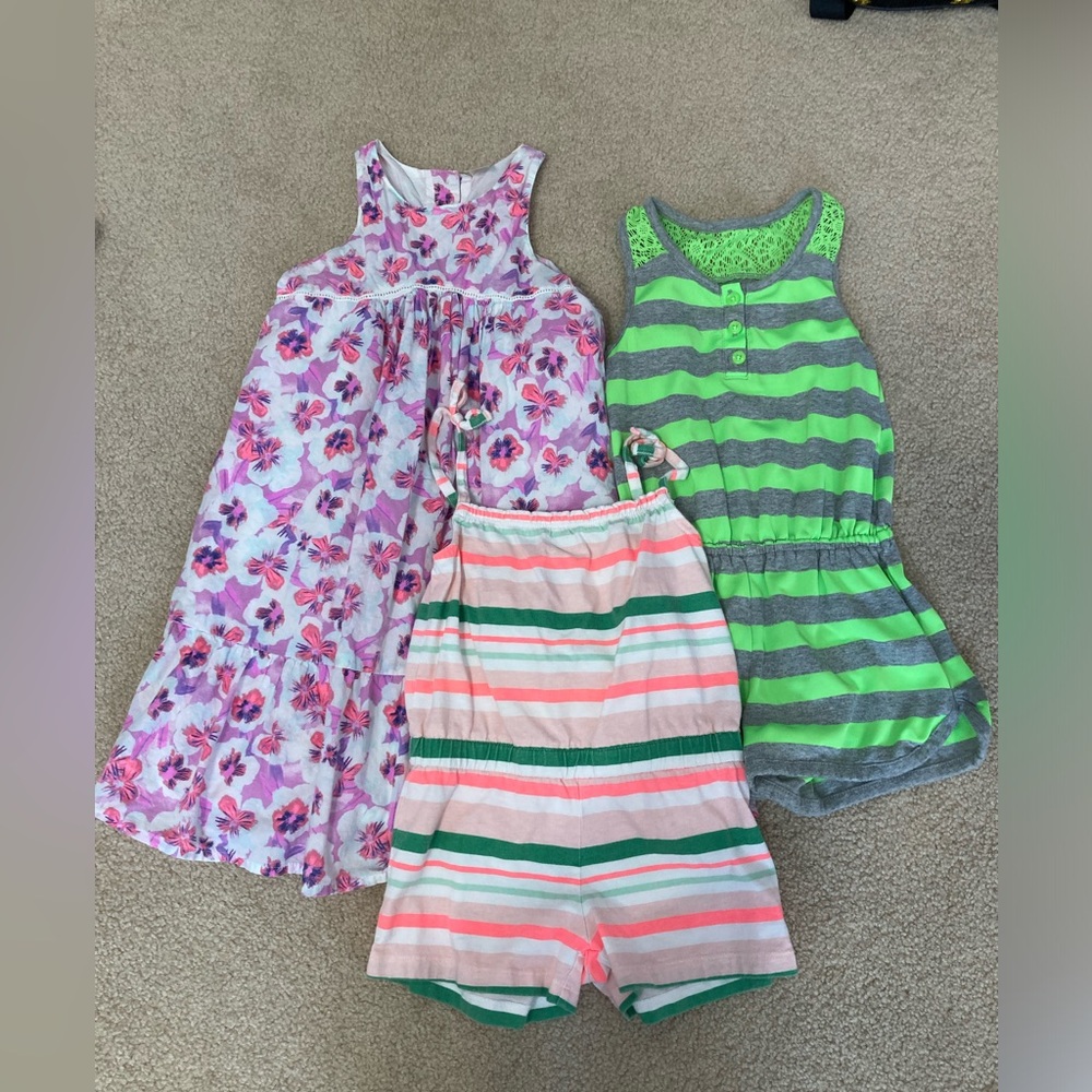 Bundle of girls summer dress and rompers size 5, osh kosh, gymboree